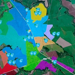 Com o apoio de tecnologias de automação, o CCO recebe dados captados por sensores instalados em pontos estratégicos do sistema
