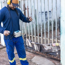 Equipes realizarão a escuta em cavaletes para detectar e combater vazamentos ocultos, reduzindo perdas de água.