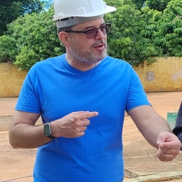 O professor e coordenador do curso de engenharia civil da FEMA, André Botelho destacou a importância de visitas técnicas para o aprendizado dos alunos, mostrando que a engenharia vai além de subir paredes