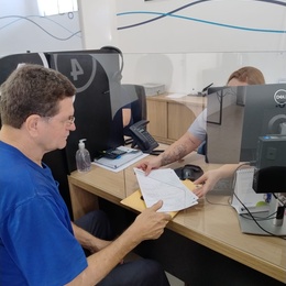 A loja da Ourinhos Saneamento fica na Av. Altino Arantes, 890, centro e funciona de segunda a quinta-feira das 08h às 16h30 e às sextas-feiras das 08h às 16h