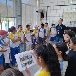 EMEF NILSE DE FREITAS CONHECENDO O LABORATÓRIO