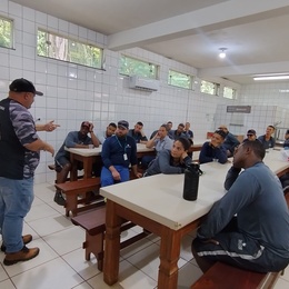 Treinamento com Kleber Oliveira para colaboradores da Ourinhos Saneamento