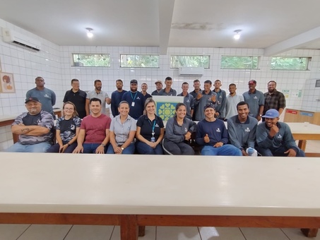 Colaboradores da Ourinhos Saneamento participam de treinamento de prevenção ao ataque de cães