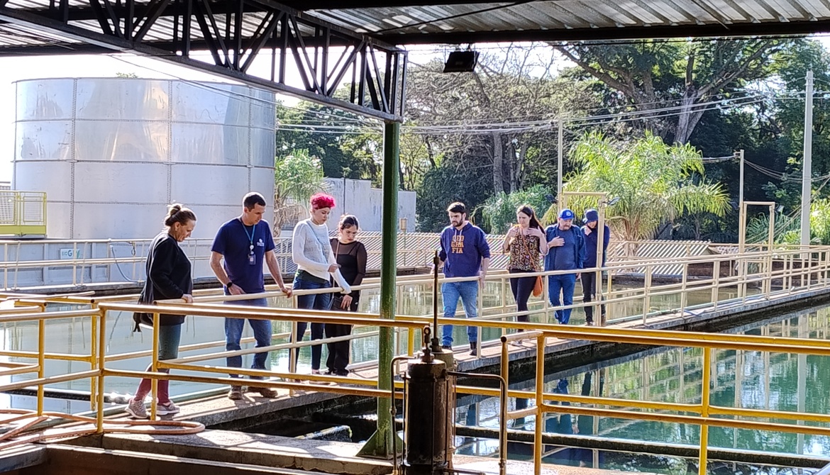 Alunos de Geografia da Unesp conheceram a Estação de Tratamento de Água da Ourinhos Saneamento